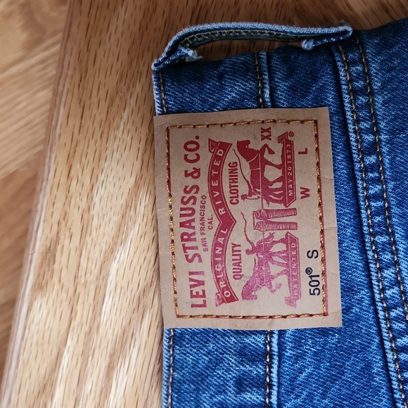 Levi's Jeans - Picture 7 of 10